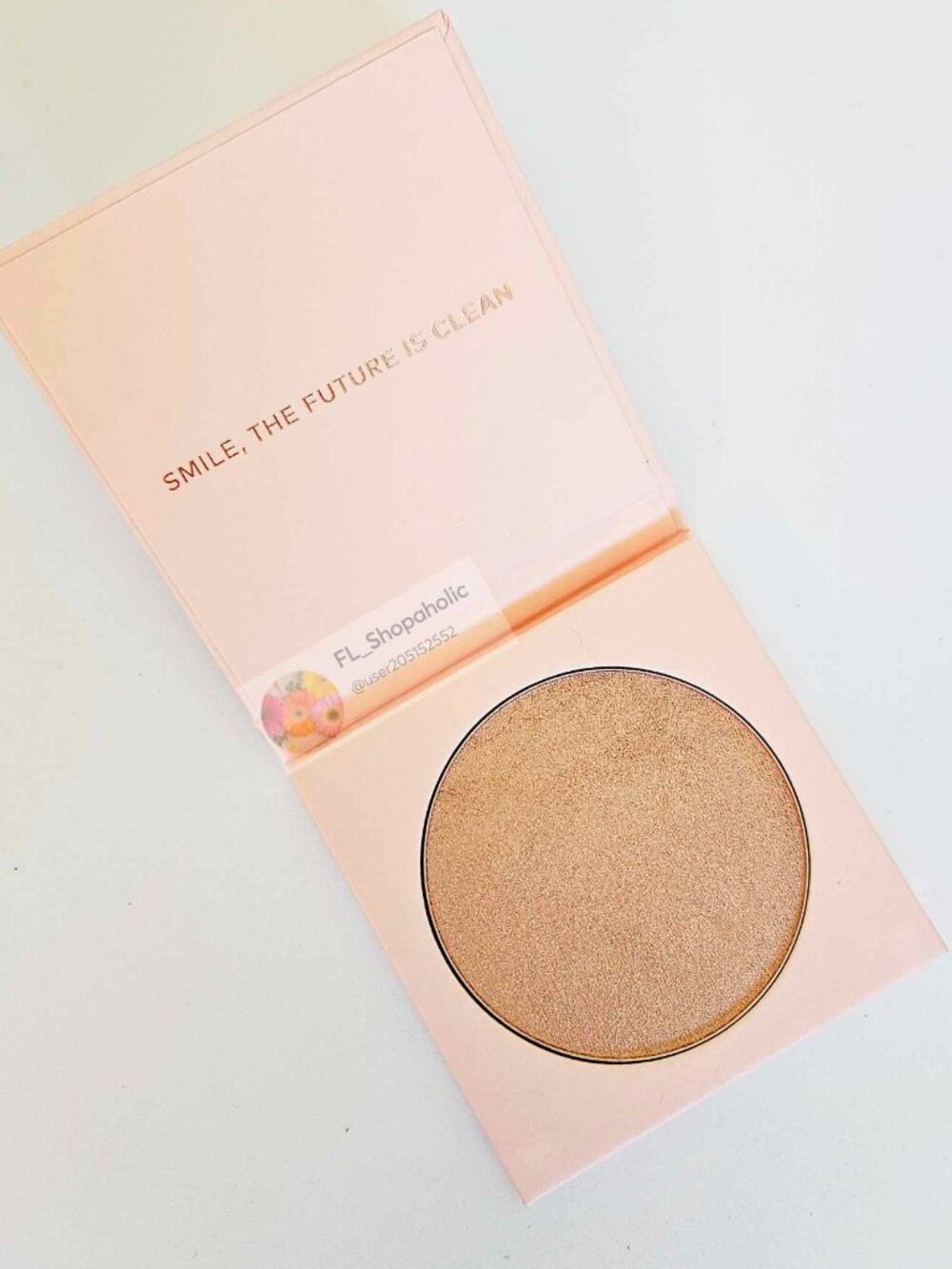 *Beautycounter* Sunlit Highlighting Powder - NEW! - HTF! - (Discontinued)